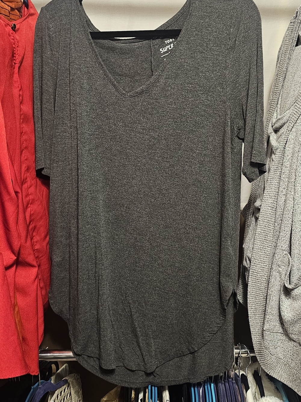 torrid Charcoal Gray V-Neck Short Sleeve Tee